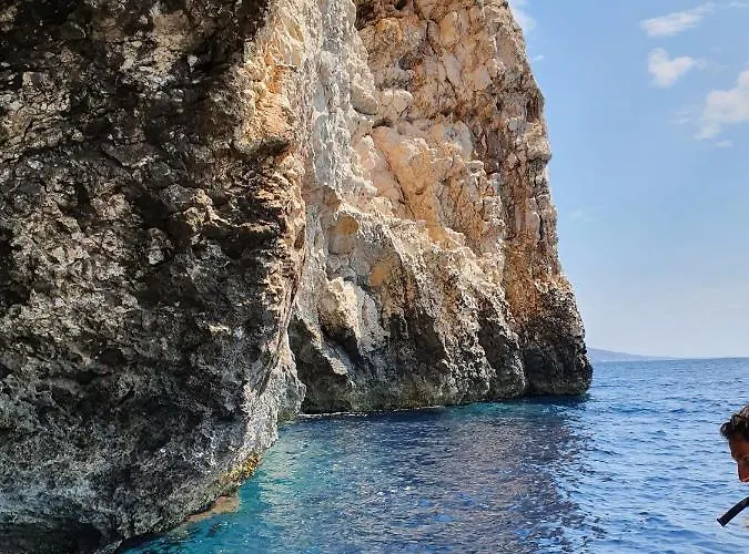 Luxury Star Lights - Heated Pool, Hot Tub, Gym, Billiard Villa Trogir