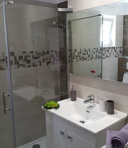 Villa Luxury Star Lights - Heated Pool, Hot Tub, Gym, Billiard Trogir