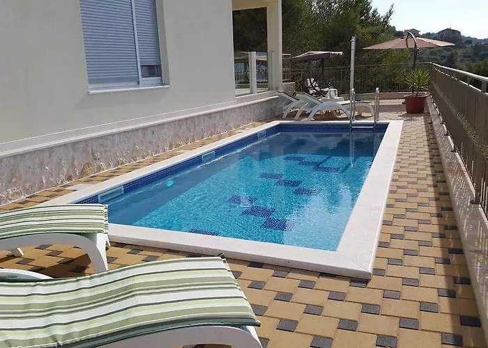 Luxury Star Lights - Heated Pool, Hot Tub, Gym, Billiard *