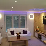 Villa Luxury Star Lights - Heated Pool, Hot Tub, Gym, Billiard *