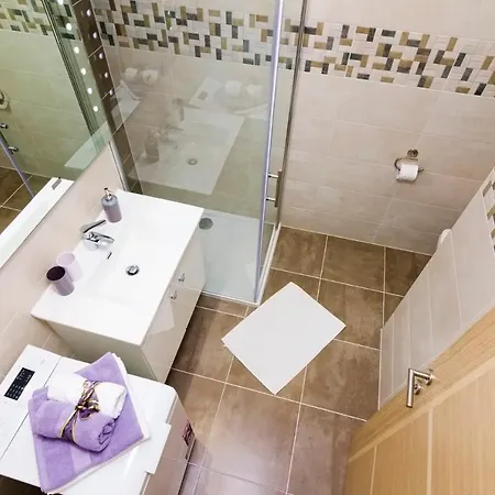 Luxury Star Lights - Heated Pool, Hot Tub, Gym, Billiard