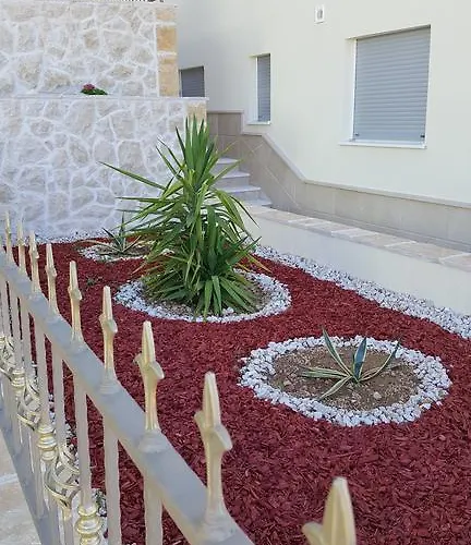 Luxury Star Lights - Heated Pool, Hot Tub, Gym, Billiard Villa *