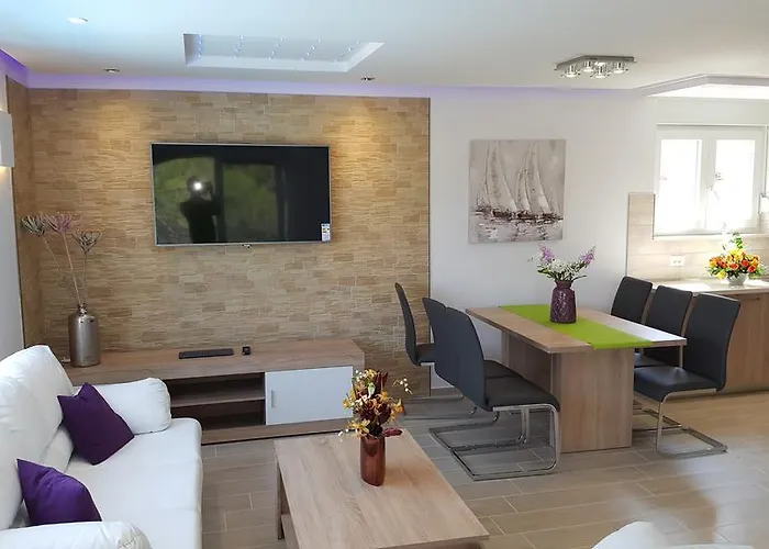 Luxury Star Lights - Heated Pool, Hot Tub, Gym, Billiard Trogir