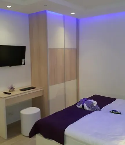 Luxury Star Lights - Heated Pool, Hot Tub, Gym, Billiard Trogir