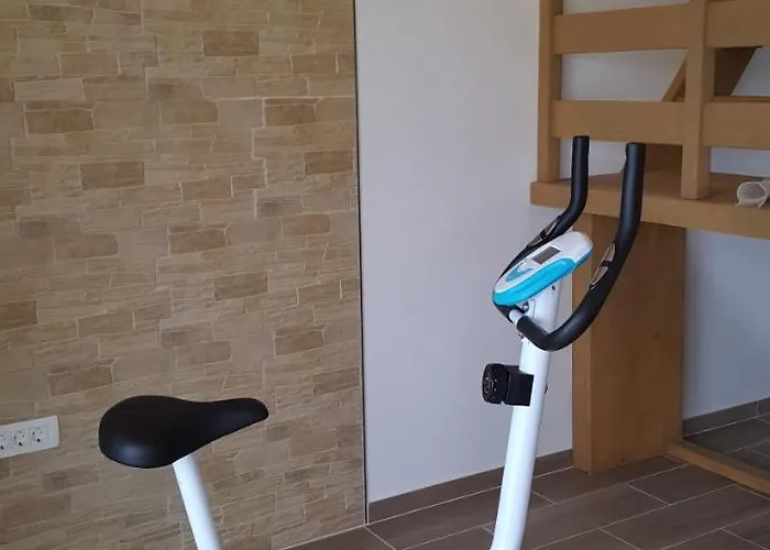 Luxury Star Lights - Heated Pool, Hot Tub, Gym, Billiard Vila