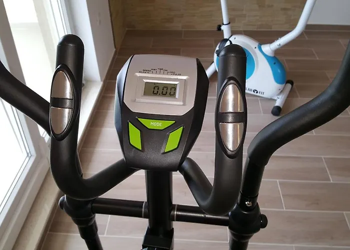 Villa Luxury Star Lights - Heated Pool, Hot Tub, Gym, Billiard *