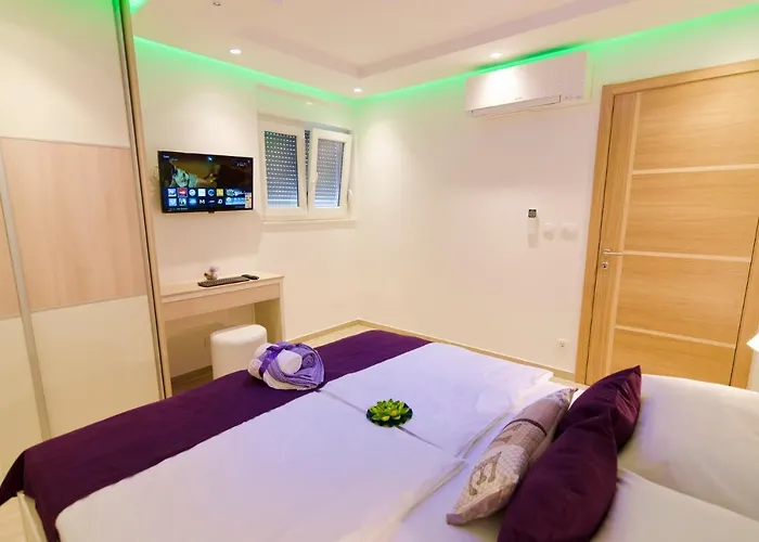 Vila Luxury Star Lights - Heated Pool, Hot Tub, Gym, Billiard Trogir