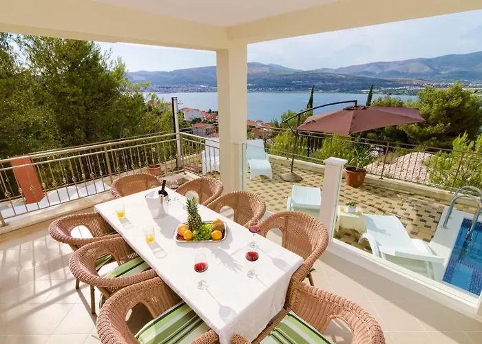 Luxury Star Lights - Heated Pool, Hot Tub, Gym, Billiard * Trogir