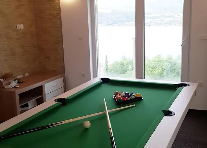 Luxury Star Lights - Heated Pool, Hot Tub, Gym, Billiard *