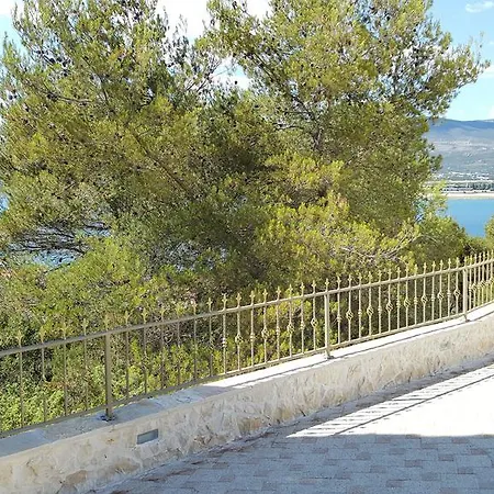 Villa Luxury Star Lights - Heated Pool, Hot Tub, Gym, Billiard